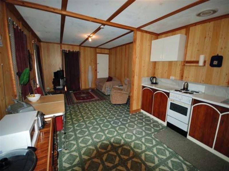 54 Lefroy Street, Brookton WA 6306