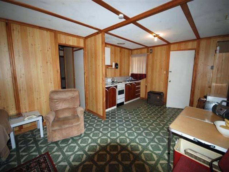 54 Lefroy Street, Brookton WA 6306