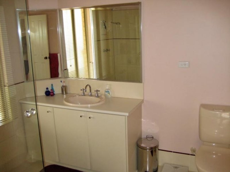 9 Moss Parade, Wickepin WA 6370