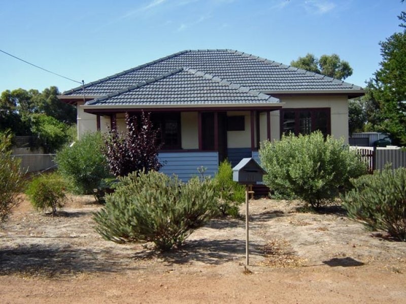 60 Ensign Street, Narrogin WA 6312