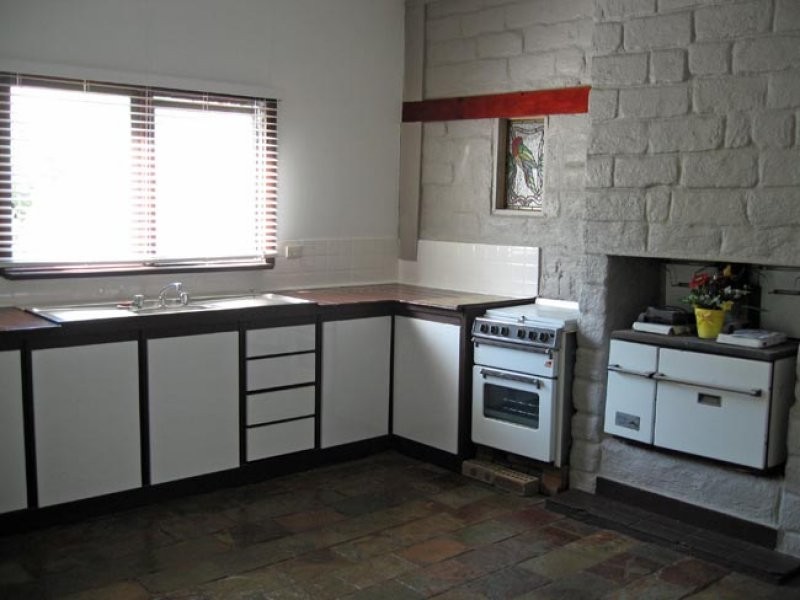 12 Watts Street, Wandering WA 6308