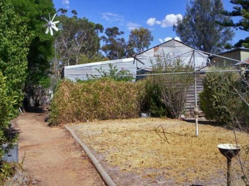 32 Dalton Street, Yealering WA 6372