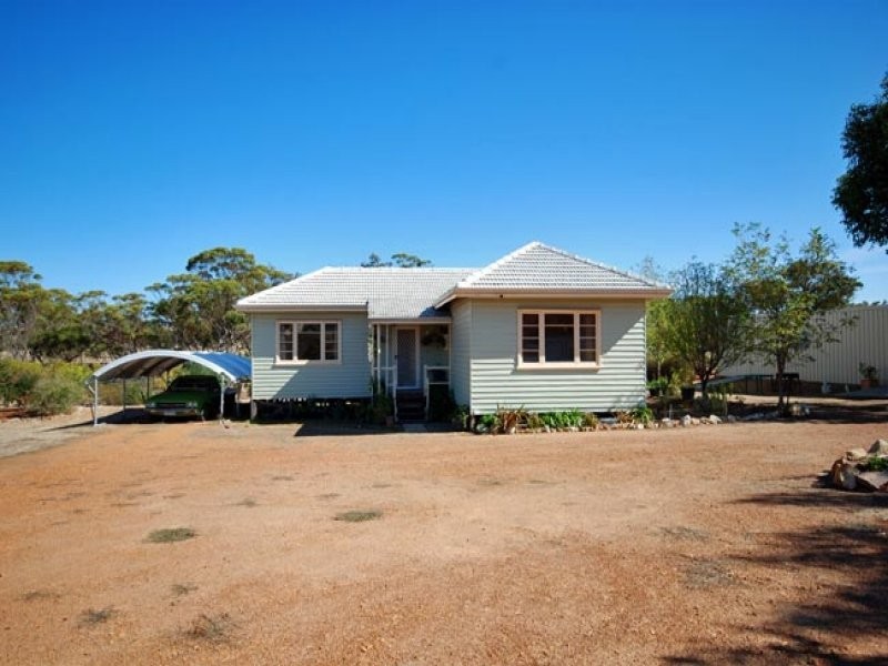 1 Forrest Street, Cuballing WA 6311