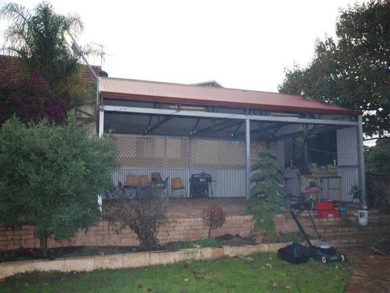 13 Felspar Street, Narrogin WA 6312