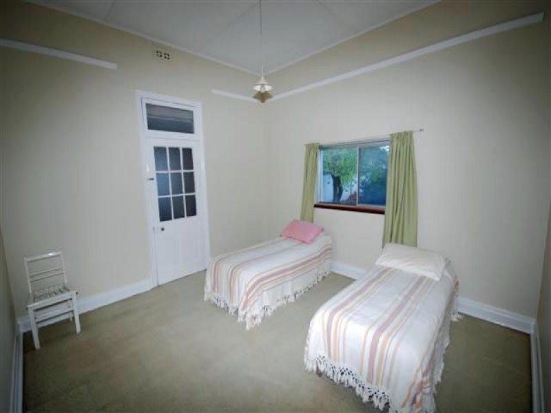 27 Clayton Road, Narrogin WA 6312