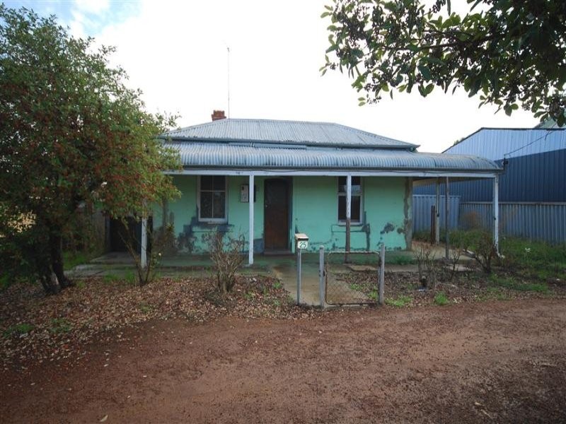 25 Doney Street, Narrogin WA 6312
