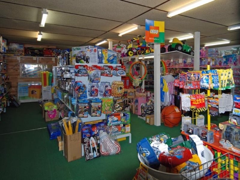 Toyworld, 26 Fortune Street, Narrogin WA 6312