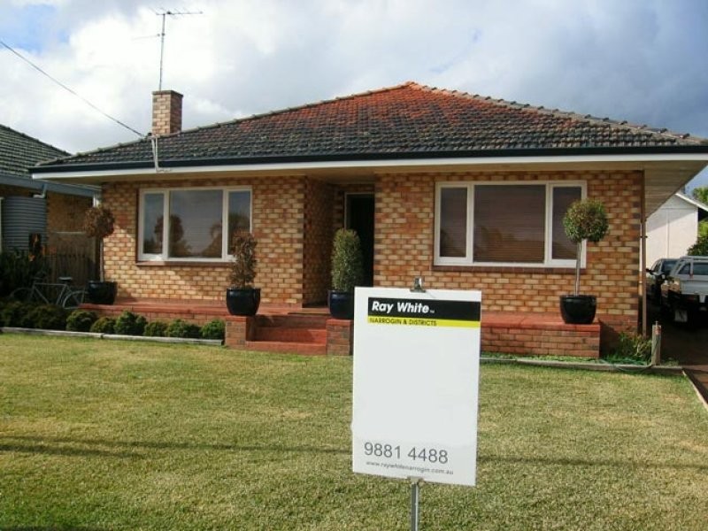 11 Burns Street, Narrogin WA 6312