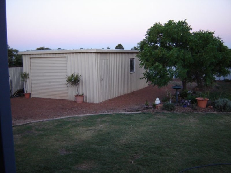 91 Narrakine Road, Narrogin WA 6312