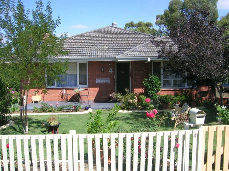 4 Butler Street, Narrogin WA 6312