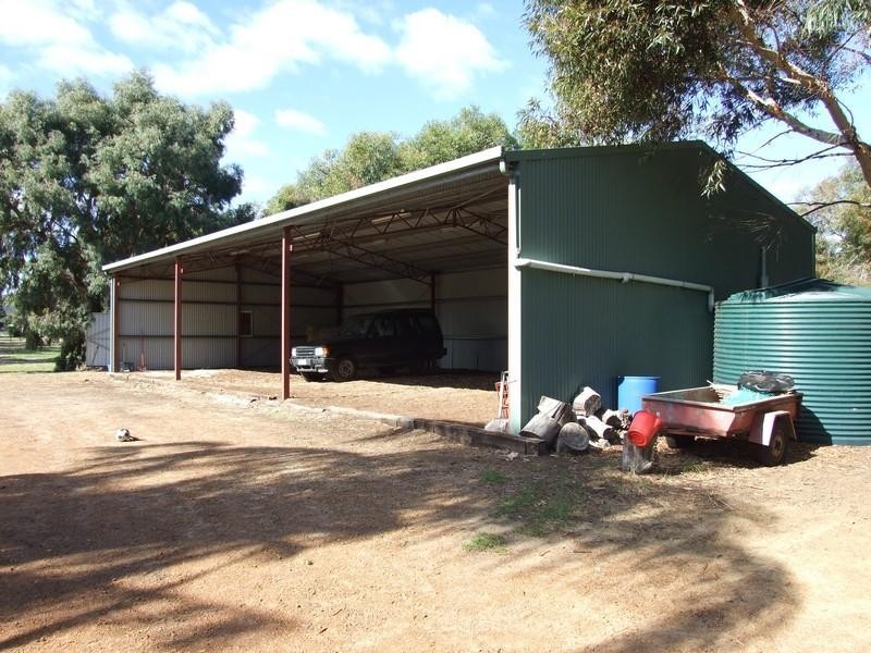 177 Salmon Bark Road, Serpentine WA 6125