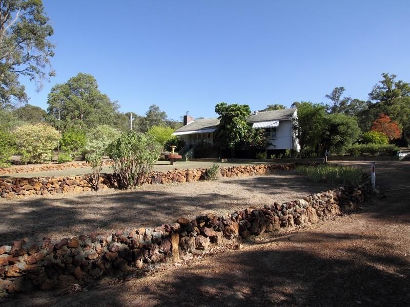 2475 Victoria Road, Hovea WA 6071