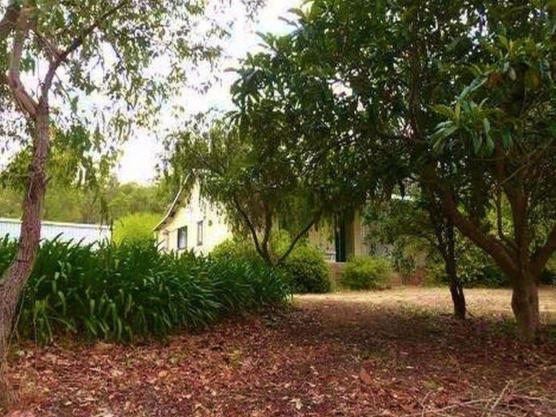 17 Bolganup Road, Porongurup WA 6324