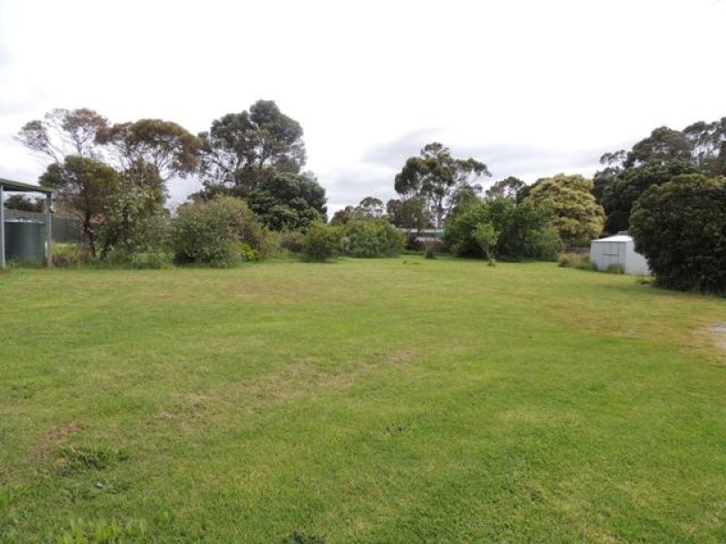 18 Edinburgh Road, Mckail WA 6330