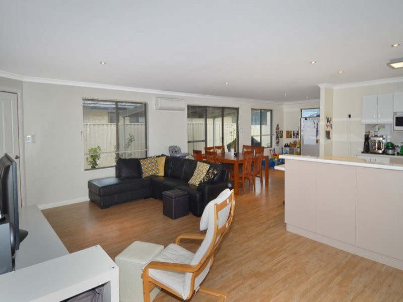24 Ethereal Drive, Mckail WA 6330