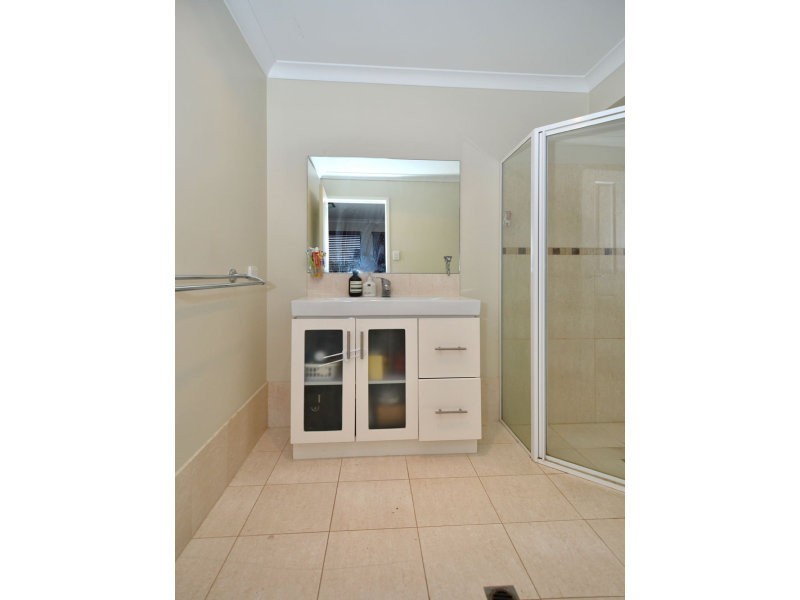 24 Ethereal Drive, Mckail WA 6330