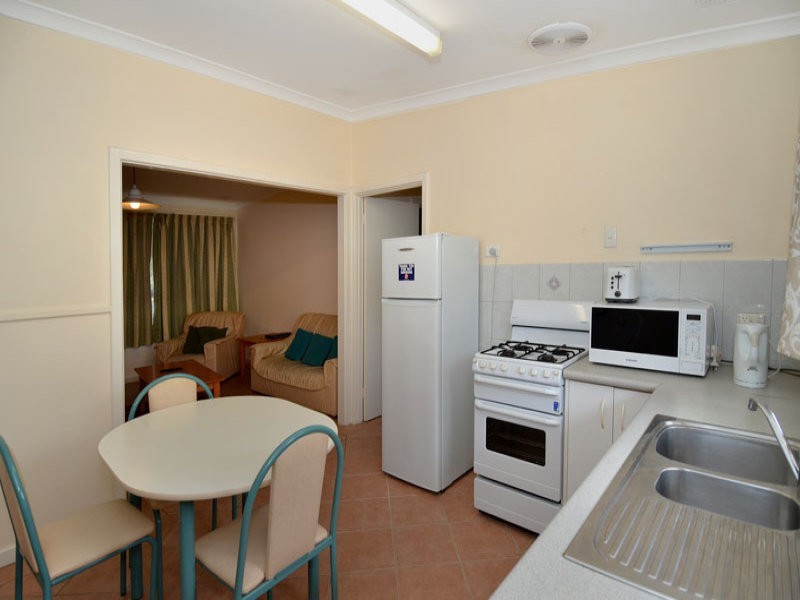 2/182 Middleton Road, Mira Mar WA 6330