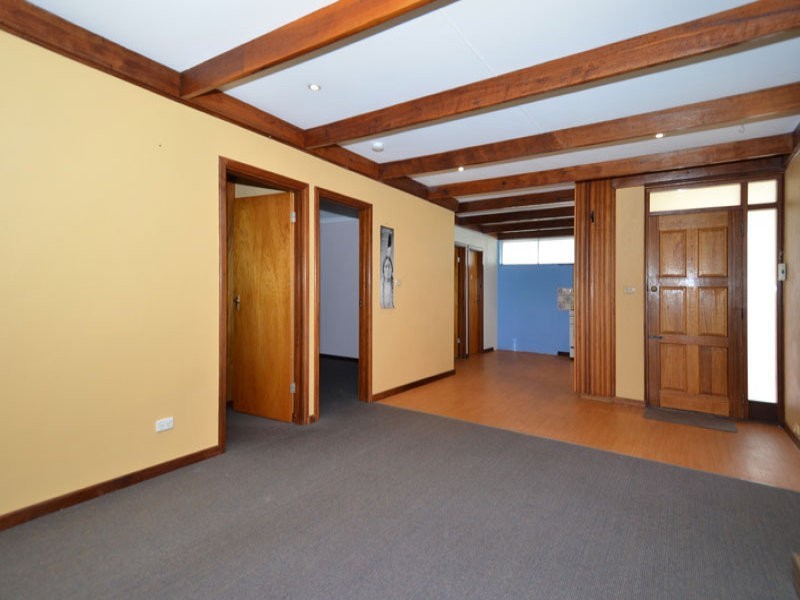 14 Leonora Street, Yakamia WA 6330