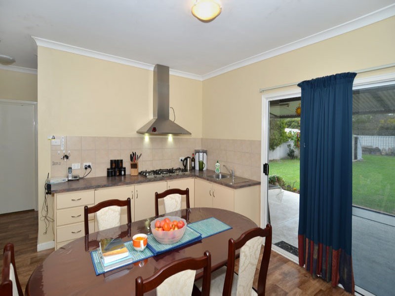 12 McKeown Ave, Lockyer WA 6330