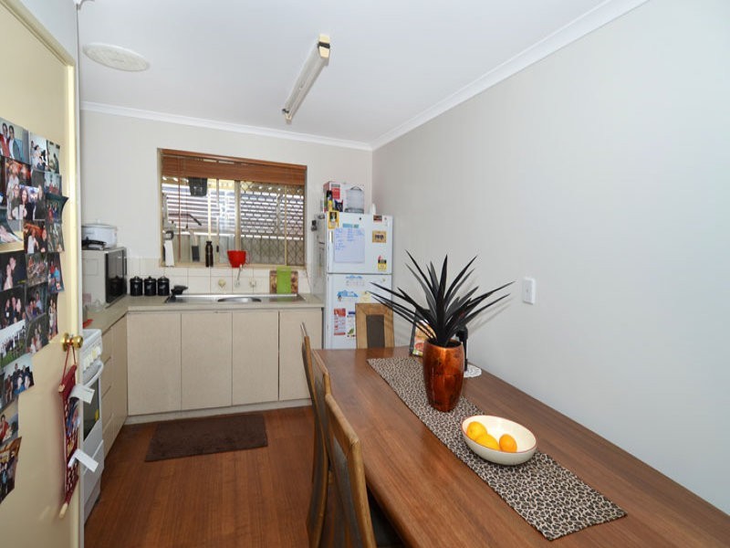 2/81 Chester Pass Road, Orana WA 6330