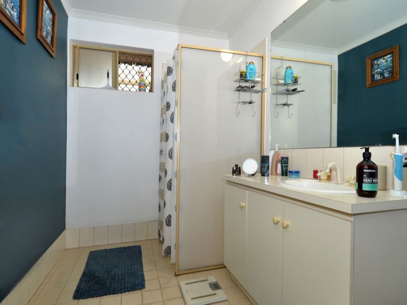 2/81 Chester Pass Road, Orana WA 6330