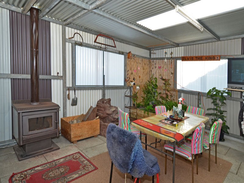 2  Regent Street, Gledhow WA 6330