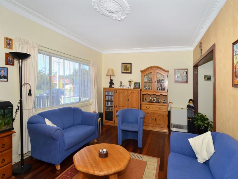 16 Abercorn Street, Orana WA 6330