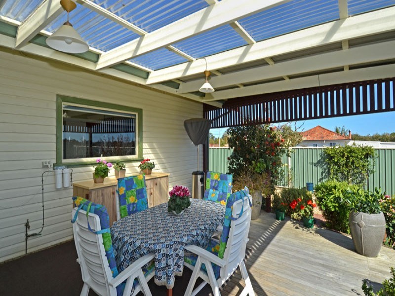 16 Abercorn Street, Orana WA 6330