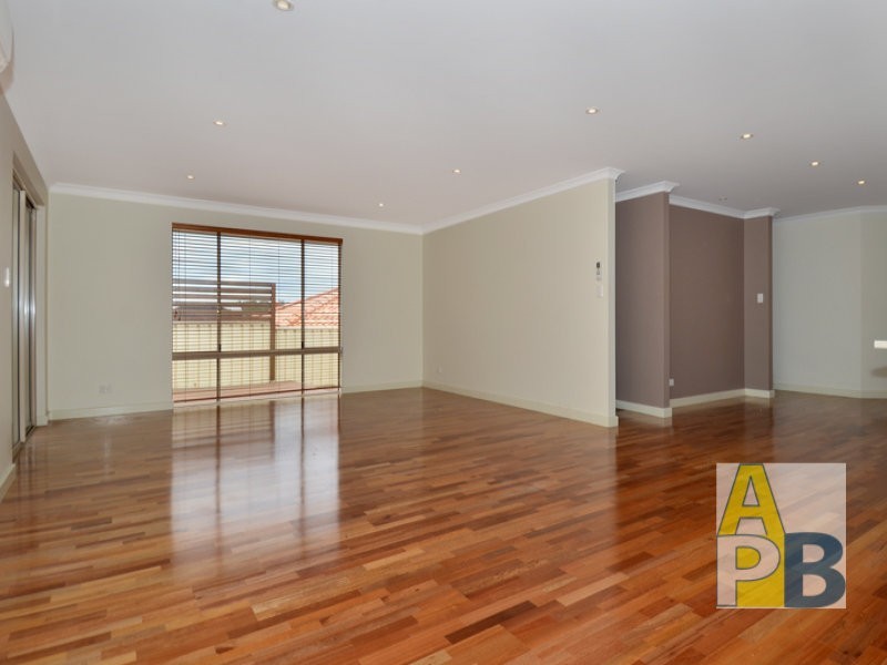 16 McWhae Drive, Spencer Park WA 6330