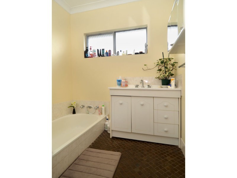 6 Warden Ave, Spencer Park WA 6330