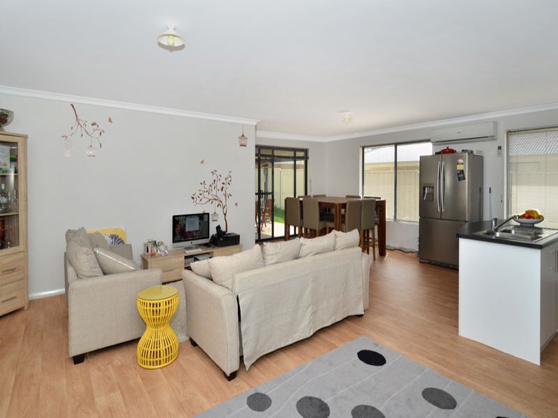 38 Donald Drive, Mckail WA 6330