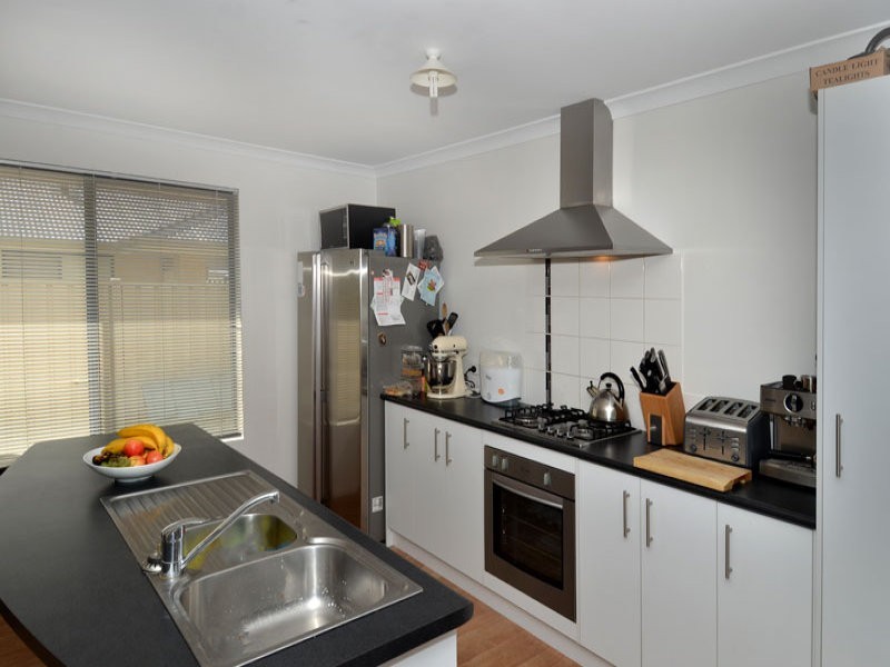 38 Donald Drive, Mckail WA 6330