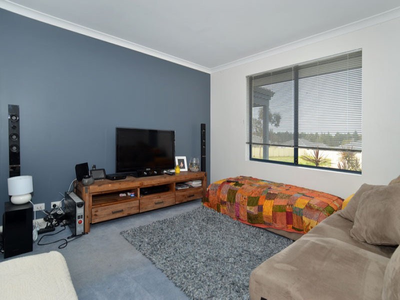 38 Donald Drive, Mckail WA 6330