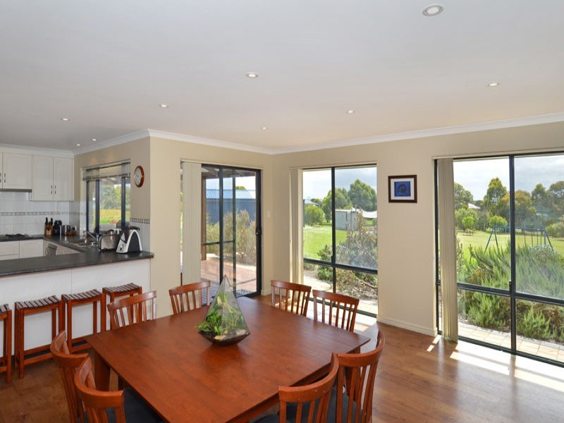 106 Randell Crescent, Warrenup WA 6330