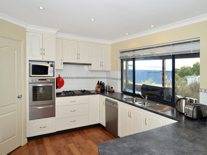 106 Randell Crescent, Warrenup WA 6330