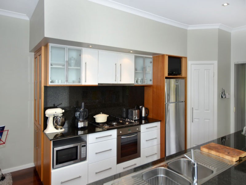 10 Champion Street, Mira Mar WA 6330