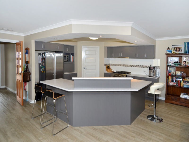 4 Milky Way, Mckail WA 6330