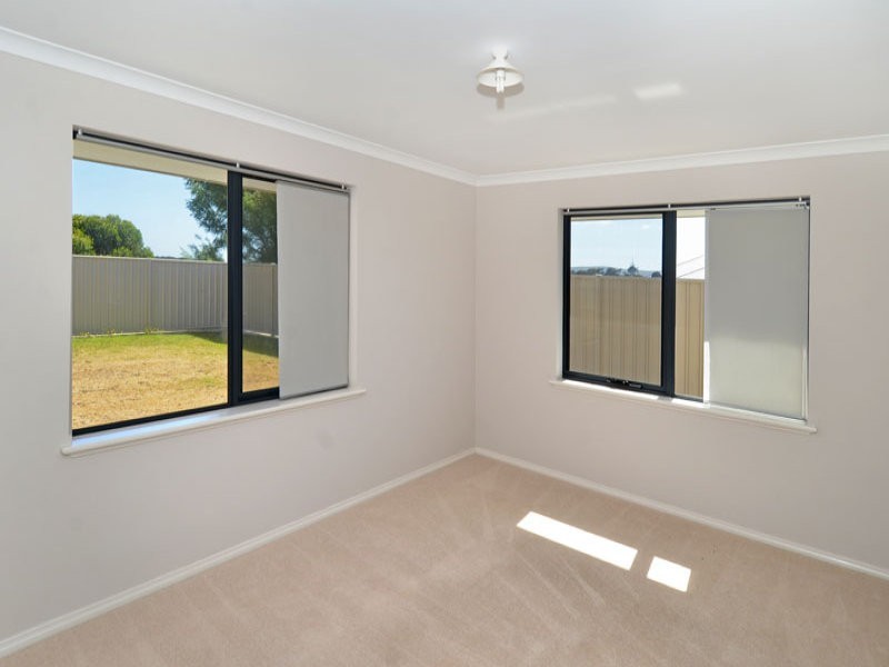 29  Henley Grove, Mira Mar WA 6330