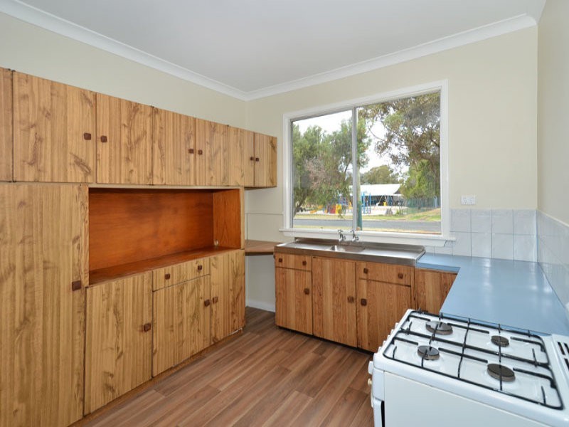 42 Drummond Street, Lockyer WA 6330