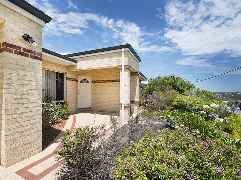 30 Premier Circle, Spencer Park WA 6330