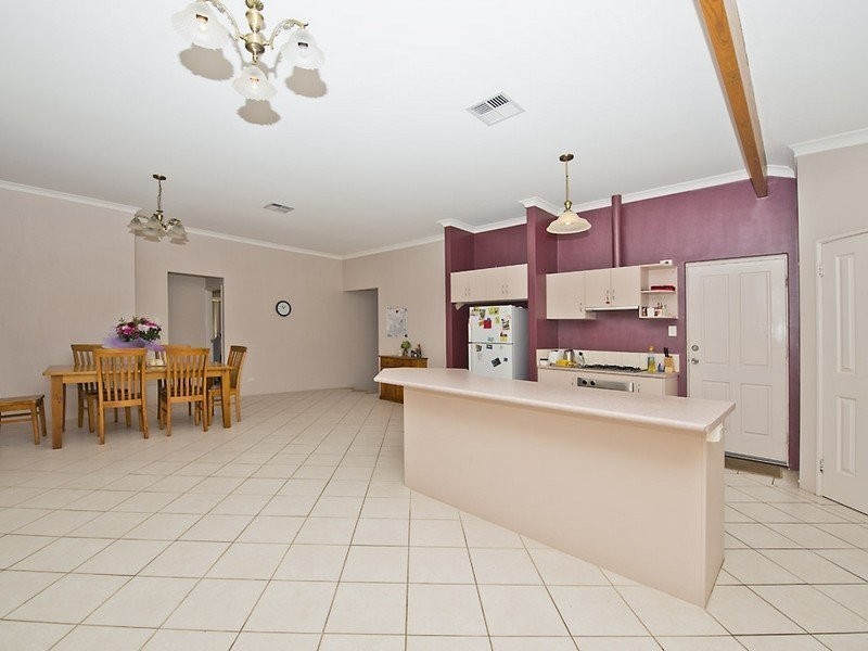 30 Premier Circle, Spencer Park WA 6330