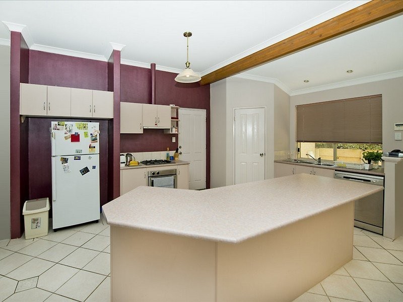 30 Premier Circle, Spencer Park WA 6330