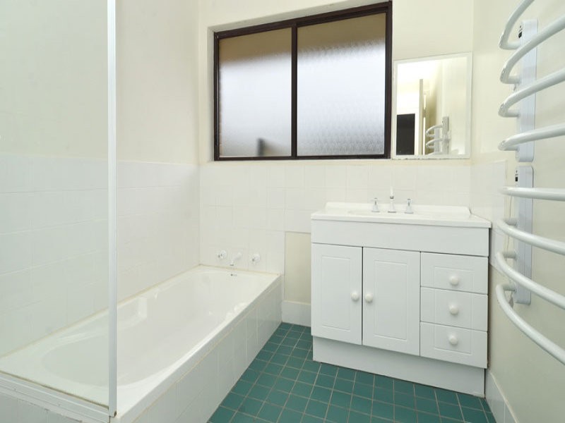 11 Bellingham Street, Spencer Park WA 6330