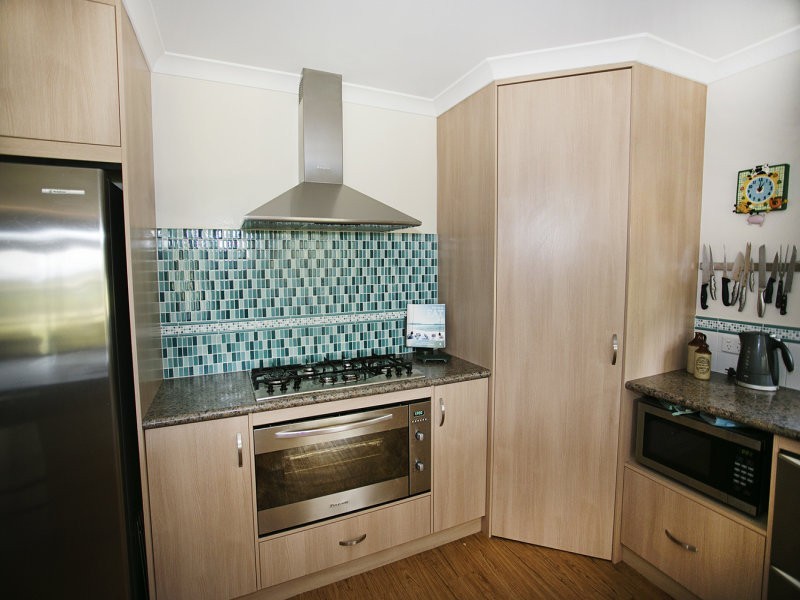 23 Boronia Ave, Collingwood Heights WA 6330