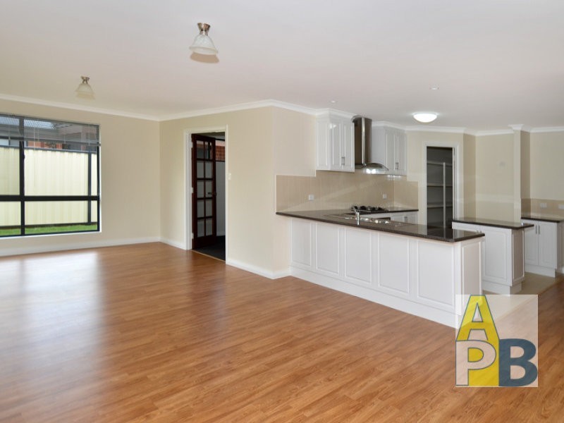 29 Orion Avenue, Mckail WA 6330