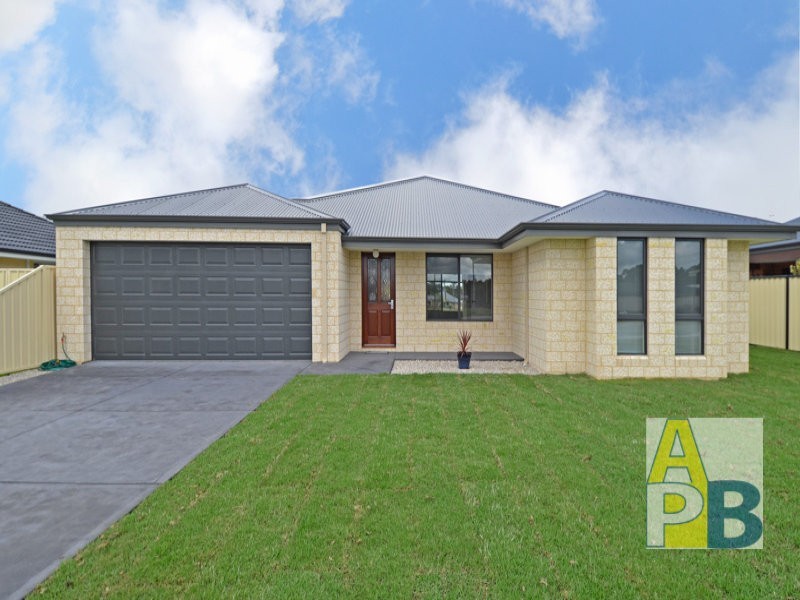 29 Orion Avenue, Mckail WA 6330