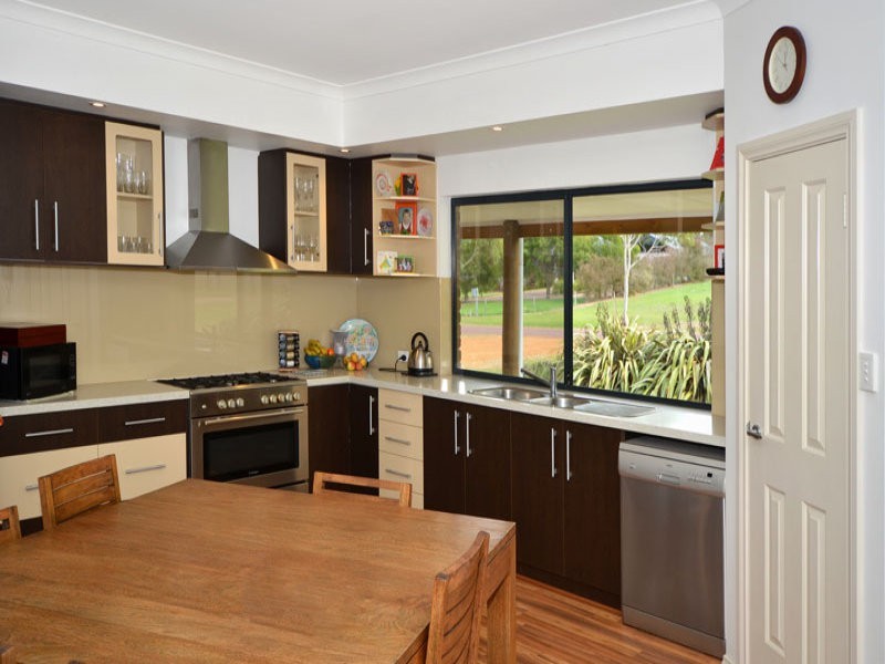 10 King River Road, Lower King WA 6330