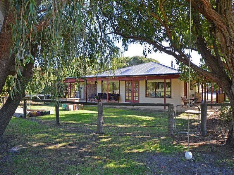 25 Princess Avenue, Torndirrup WA 6330