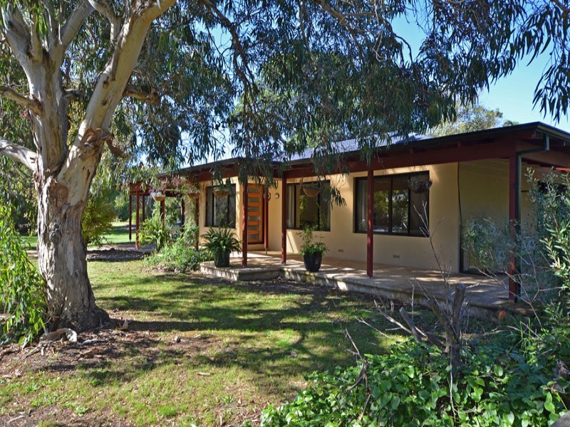 25 Princess Avenue, Torndirrup WA 6330