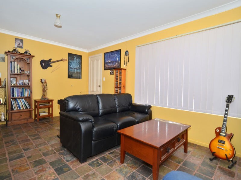 2 Gillam Place, Mount Melville WA 6330